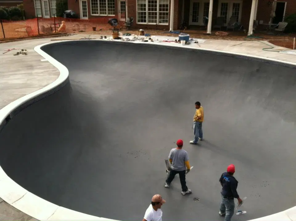 تنفيذ مسابح فنادق ومنتجعات