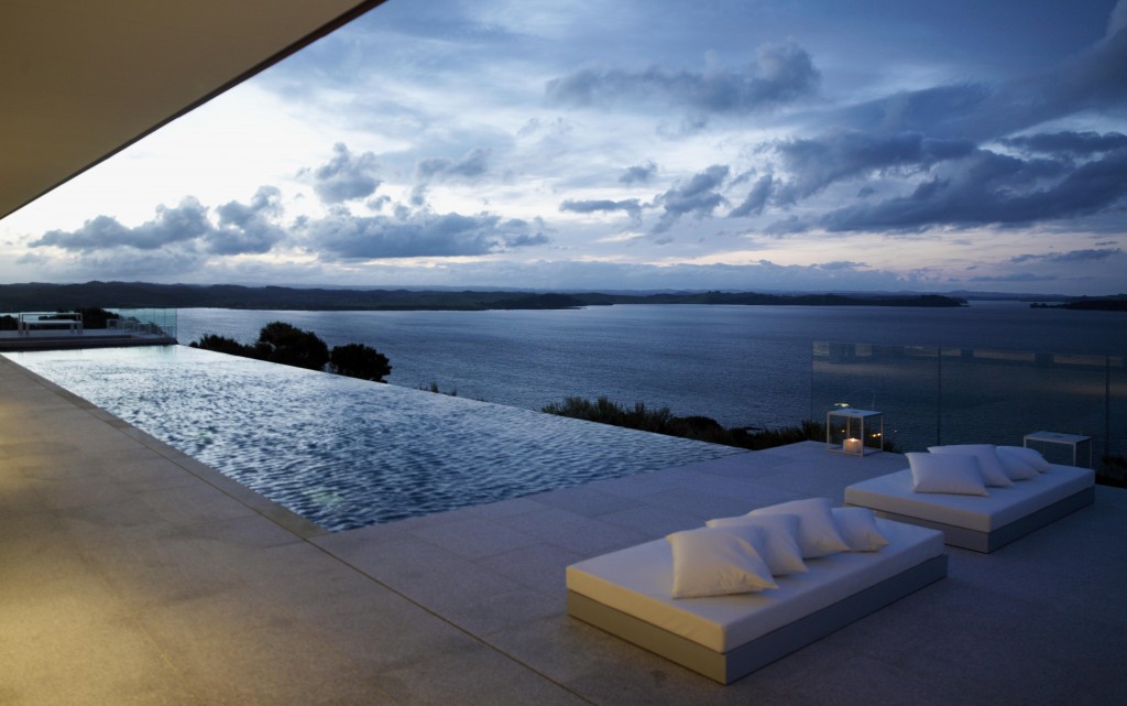 إنشاء مسابح إنفينيتي للفنادق والفلل