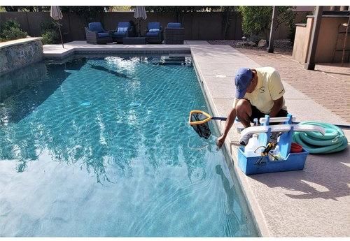 معالجة مياه المسابح