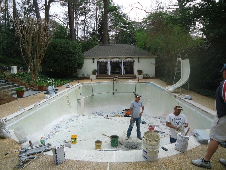 شركة صيانة مسابح أم مقاول