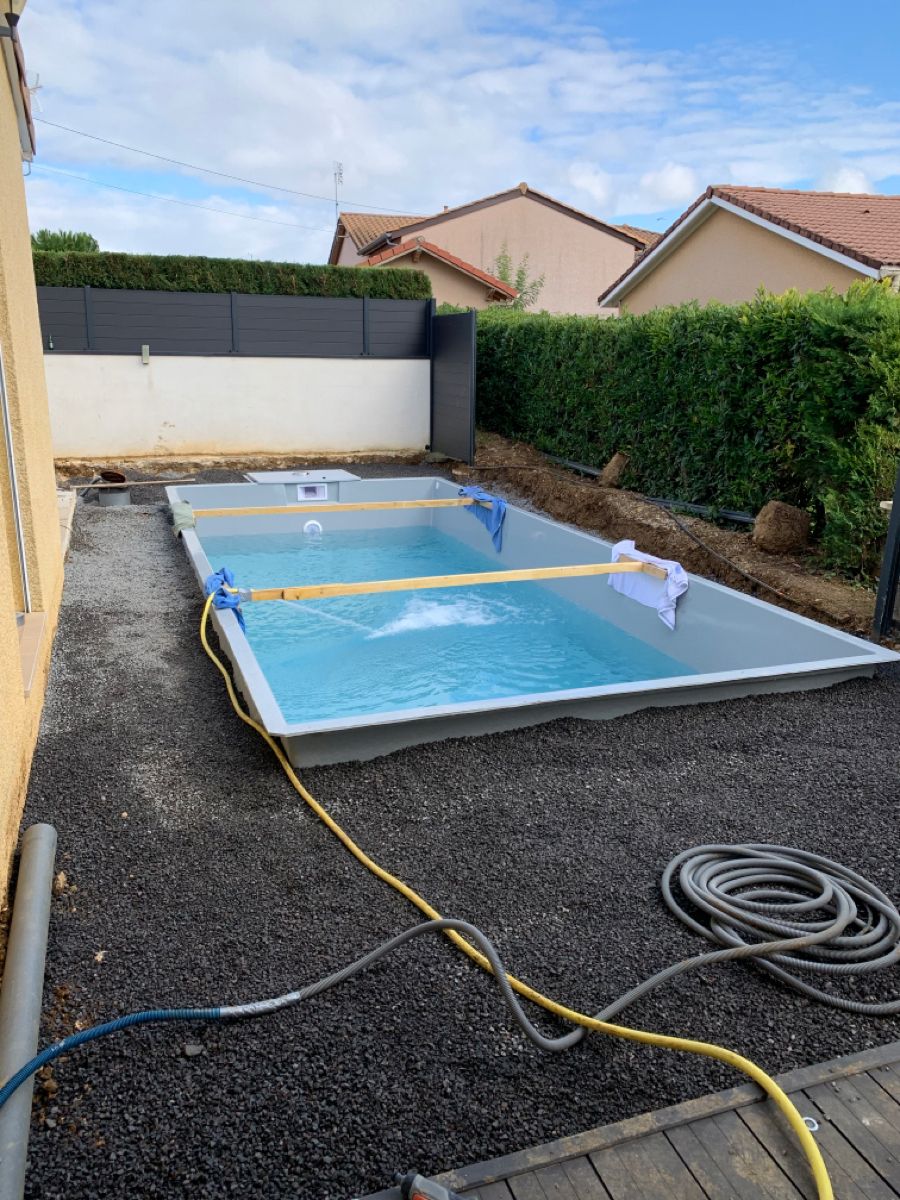 كم سعر المسبح المنزلي في السعودية